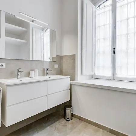 Fama - Mecenate 3br & 2ba Appartement