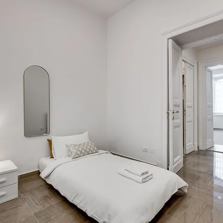 Appartement Fama - Mecenate 3br & 2ba