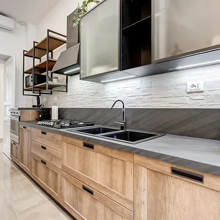 Appartement Fama - Mecenate 3br & 2ba *