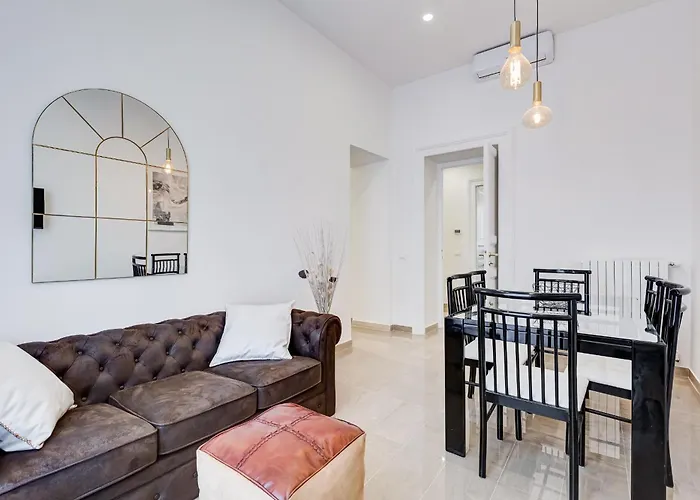 Fama - Mecenate 3br & 2ba アパート *
